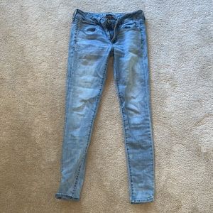 American Eagle Low Rise Jeans size 6
